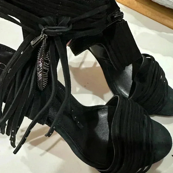 Black Coach Heels - size 10 B - Picture 7 of 11